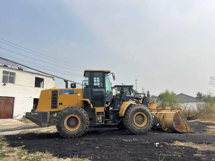 Buy XCMG XE500C Used Loader / 1