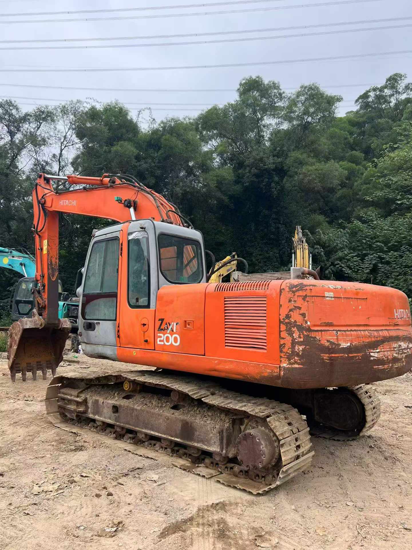 Buy Hitachi ZX200-6 Used Excavator / 1