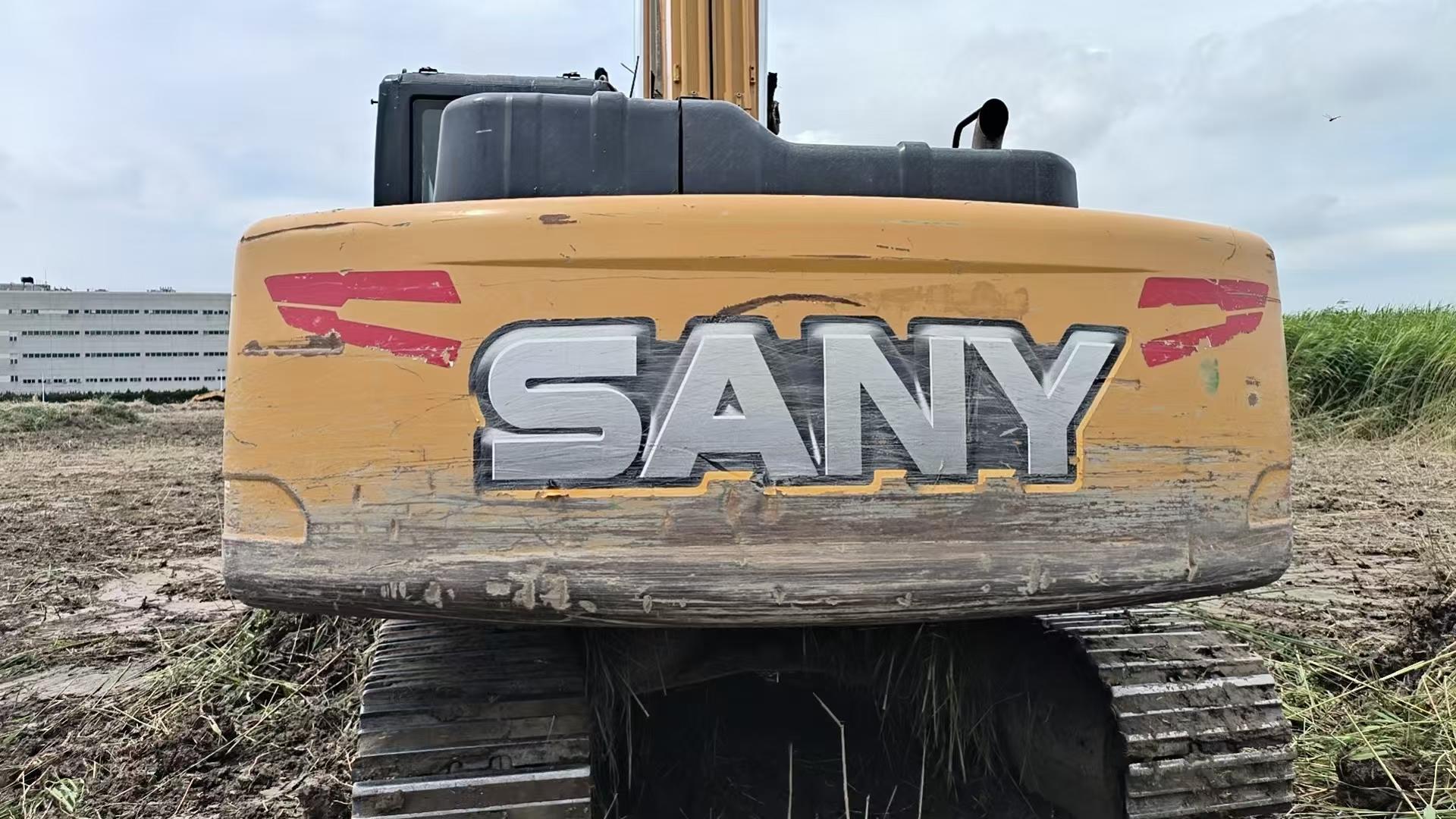 Buy Sany SY200C Used Excavator / 2 Buy Sany SY200C Used Excavator / 2