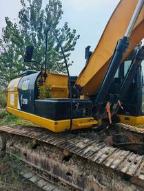 Buy Caterpillar 320D Used Excavator / 2 Buy Caterpillar 320D Used Excavator / 2