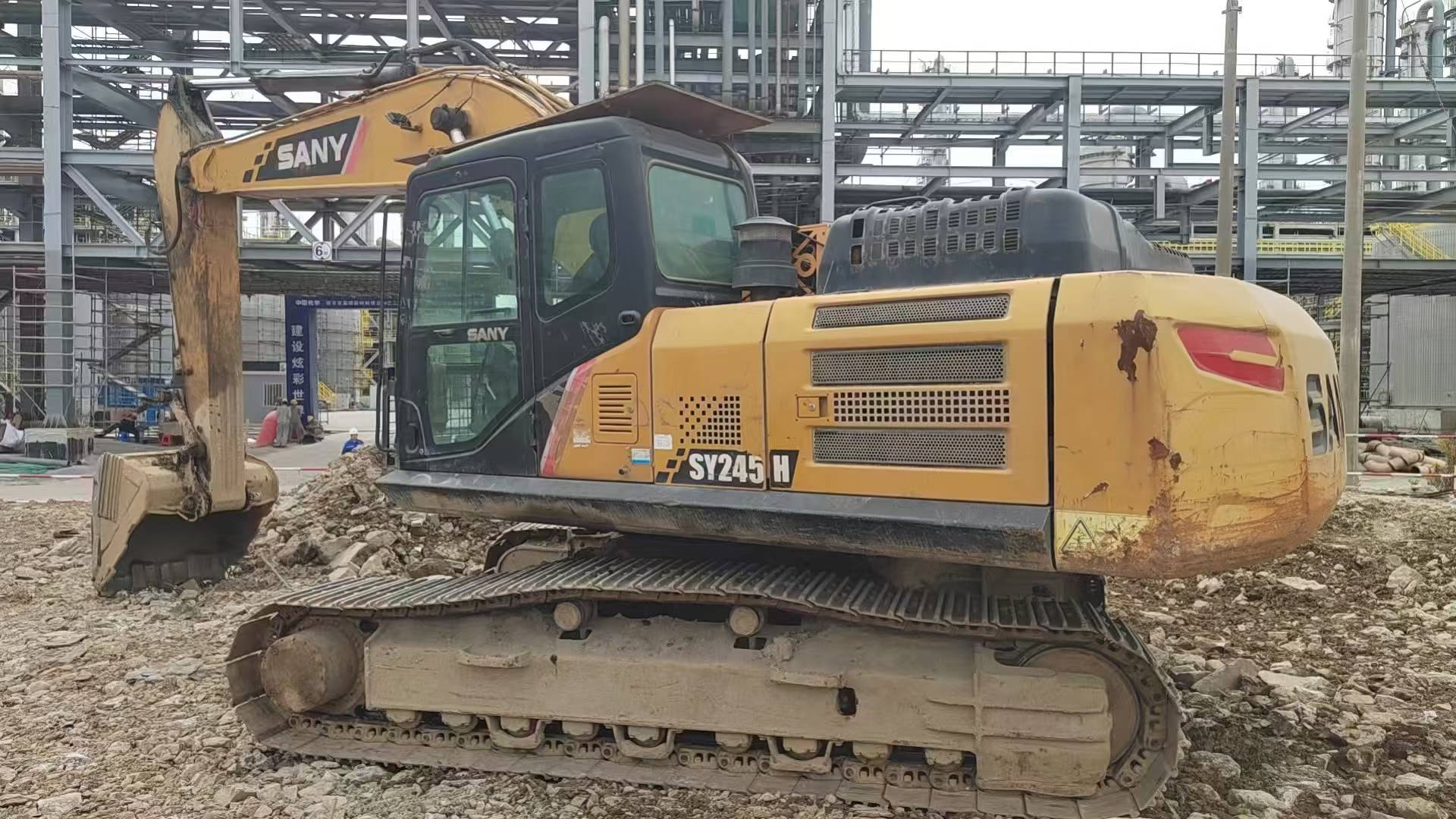 Buy Sany SY245H Used Excavator / 2 Buy Sany SY245H Used Excavator / 2