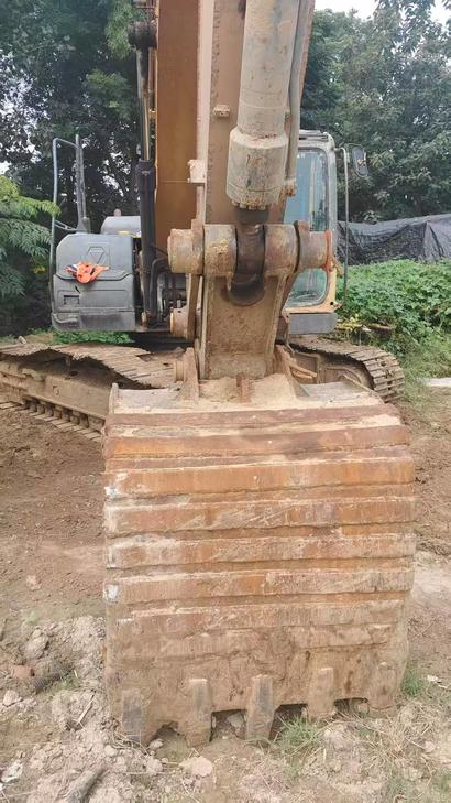 Buy XCMG XE215 Used Excavator / 1