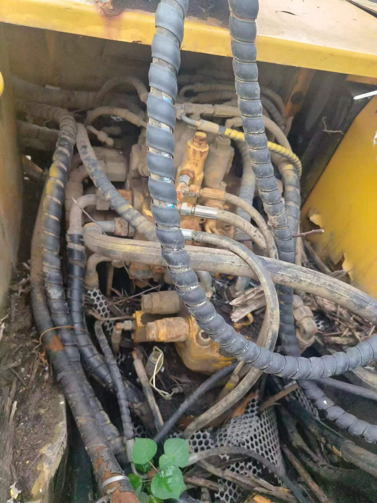 Buy Sany SY135-8S Used Excavator / 5 Buy Sany SY135-8S Used Excavator / 5