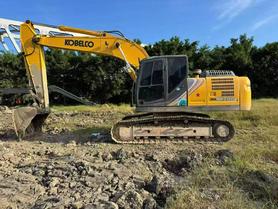Buy Kobelco SK200-10 Used Excavator / 2 Buy Kobelco SK200-10 Used Excavator / 2