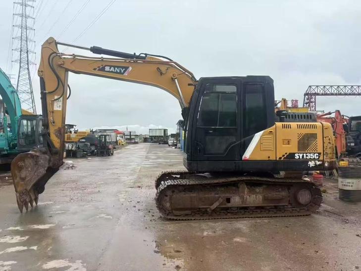 Buy Sany SY125C Used Excavator / 1