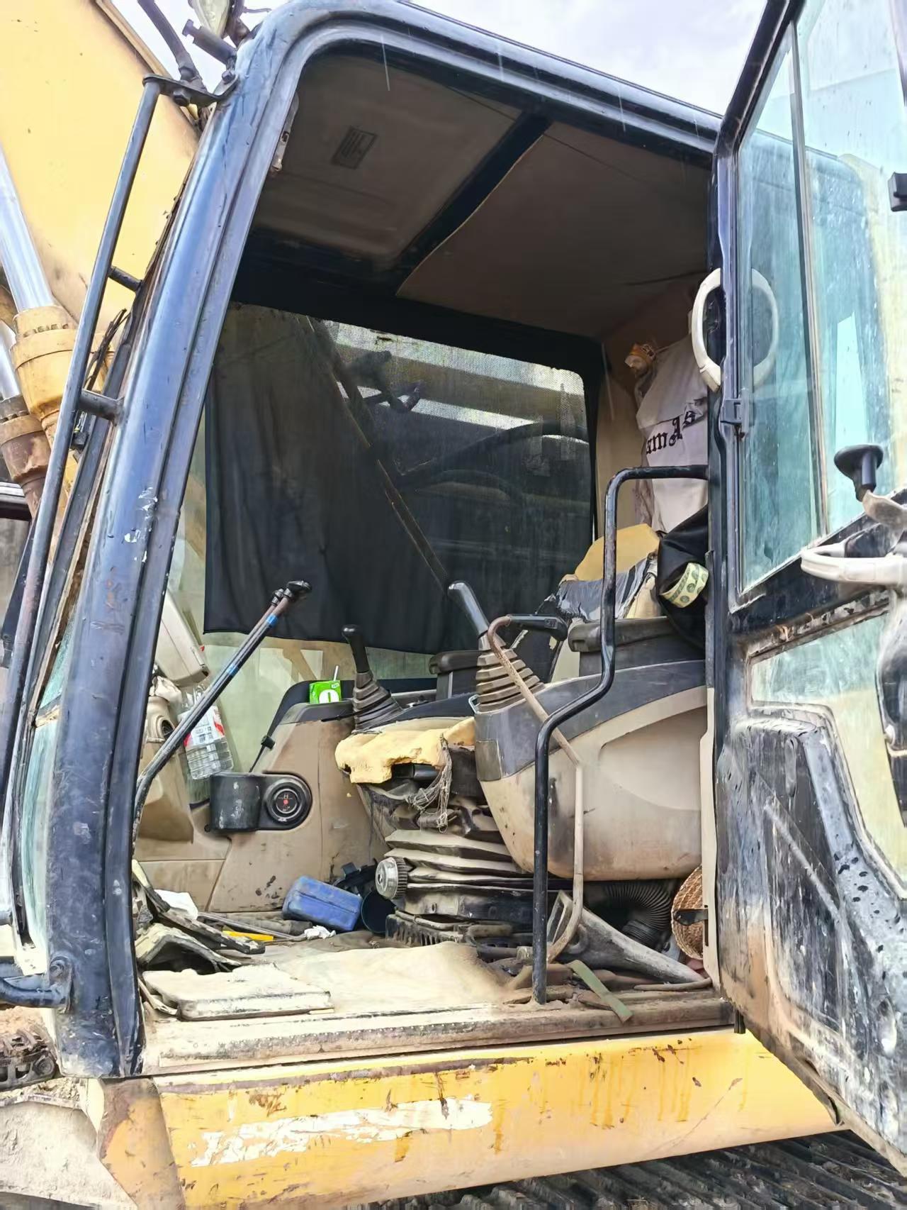 Buy Caterpillar 320C Used Excavator / 2 Buy Caterpillar 320C Used Excavator / 2