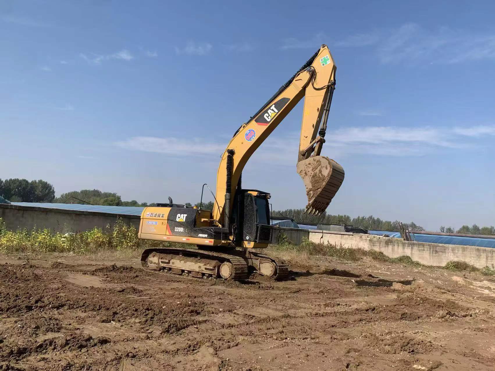 Buy Caterpillar 320D Used Excavator / 3
