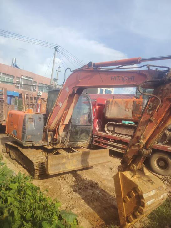 Buy Hitachi ZX60 Used Excavator / 1