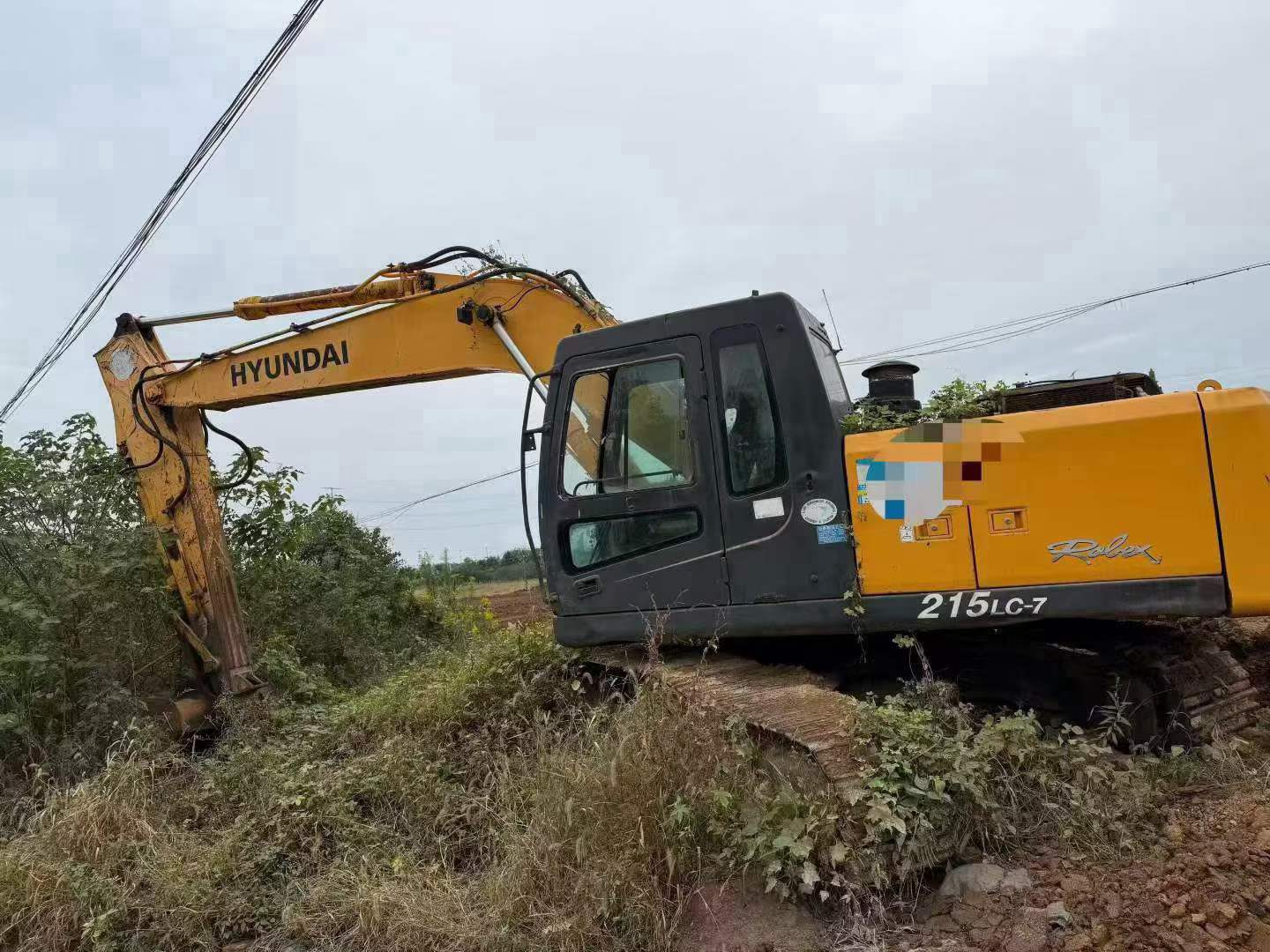 Buy Hyundai R215-7 Used Excavator / 1