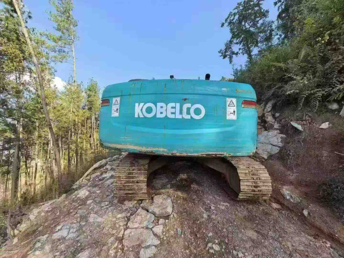 Buy Kobelco SK210-6 Used Excavator / 3 Buy Kobelco SK210-6 Used Excavator / 3