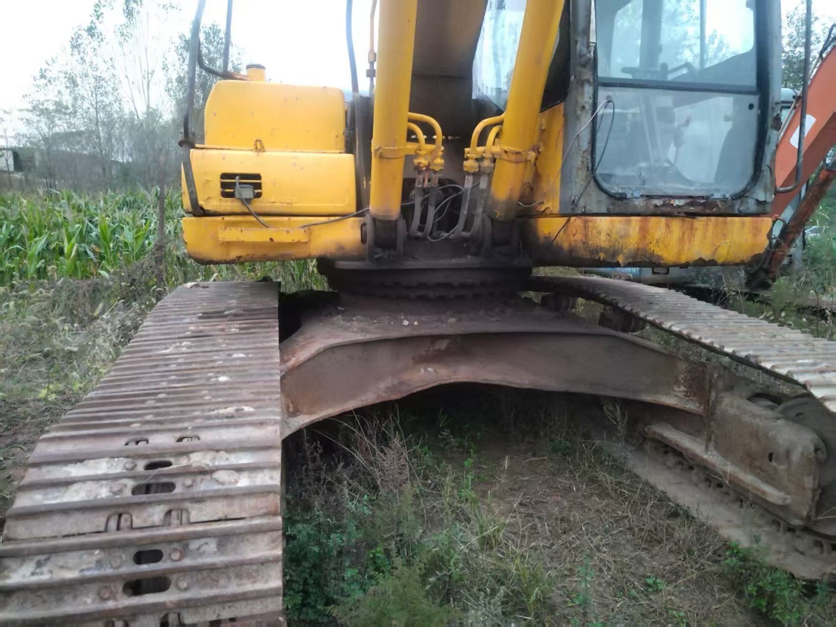 Buy Komatsu Used Excavator / 3