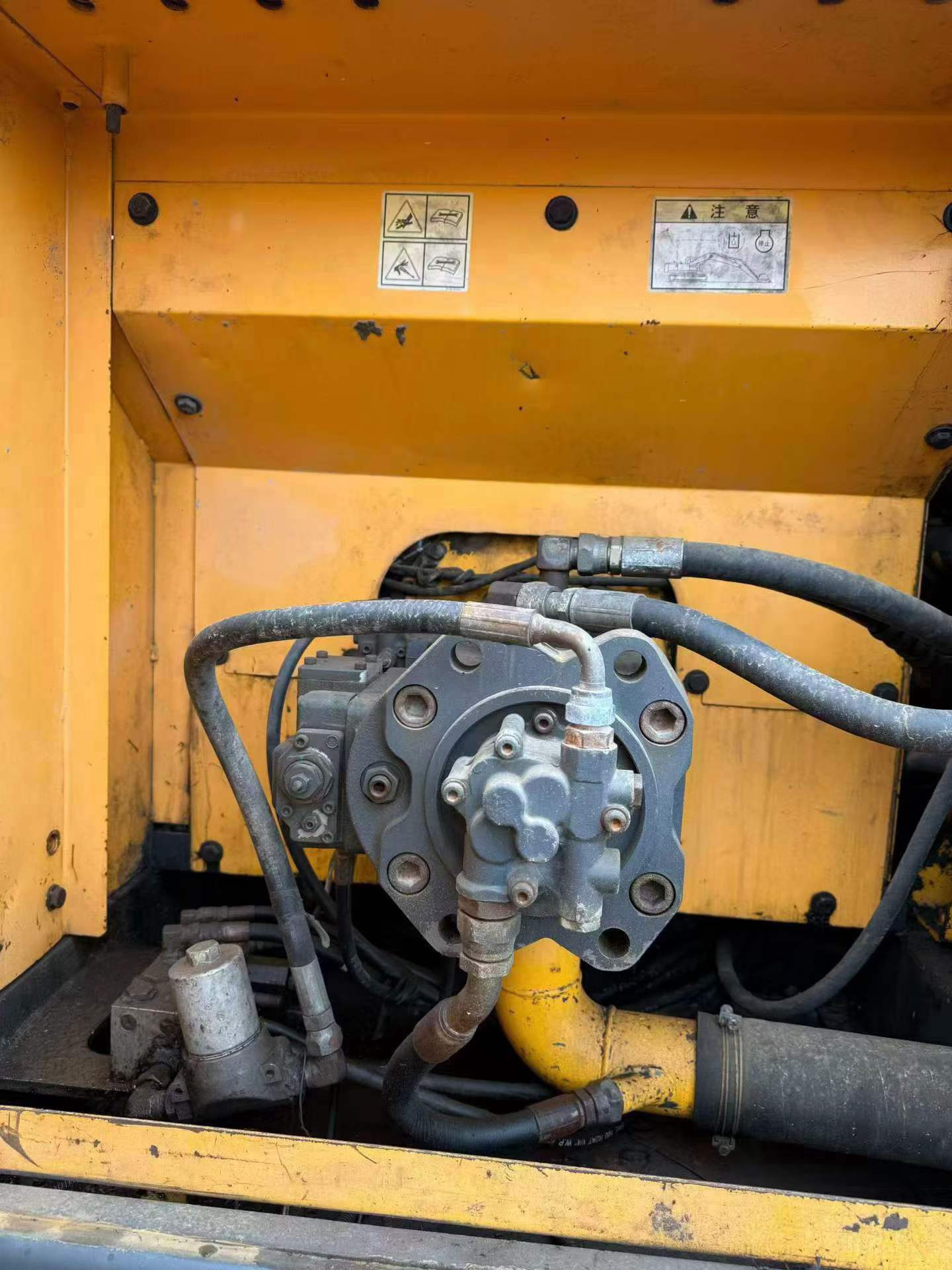 Buy Hyundai R215-7 Used Excavator / 3 Buy Hyundai R215-7 Used Excavator / 3