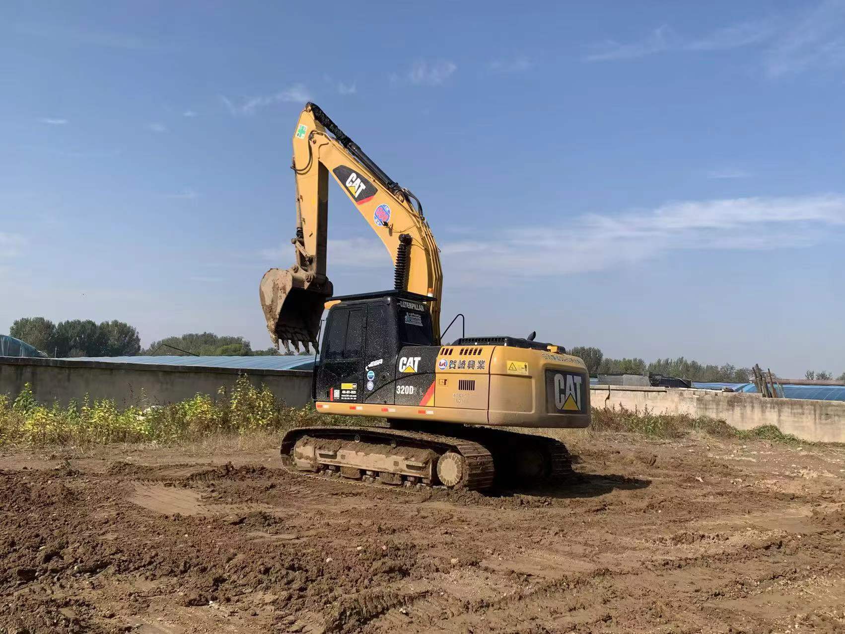 Buy Caterpillar 320D Used Excavator / 2