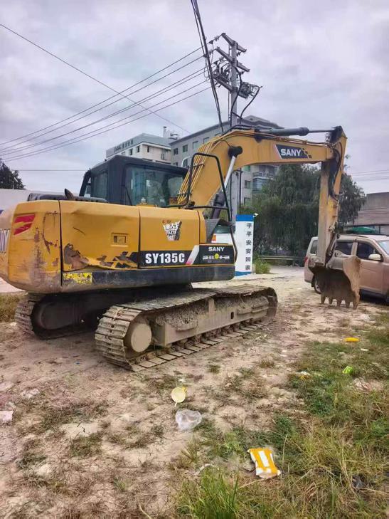 Buy Sany SY135 Used Excavator / 1