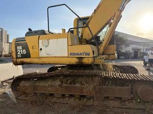 Acheter Komatsu HB215LC-1 D'occasion Pelle Acheter Komatsu HB215LC-1 D'occasion Pelle