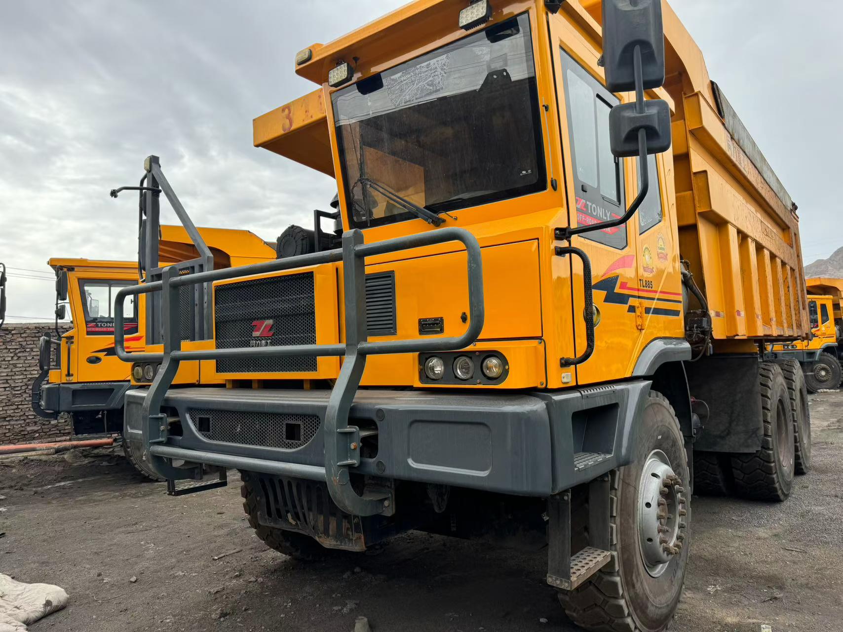 Buy Sany SY95C Used Excavator / 3 Buy Sany SY95C Used Excavator / 3