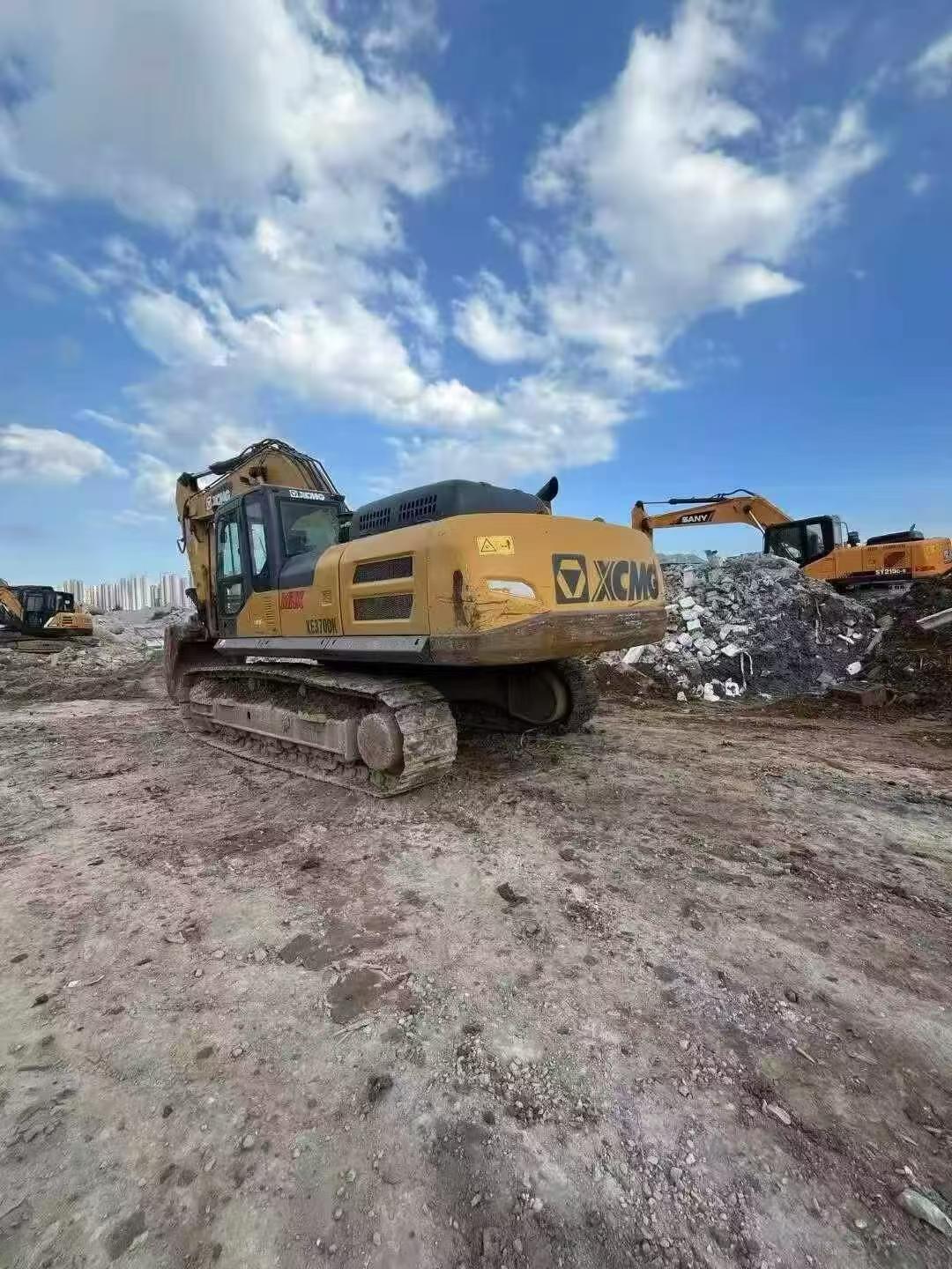 Buy XCMG XE370 Used Excavator / 1