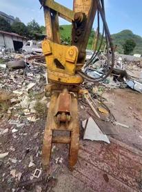 Buy Komatsu PC200-6 Used Excavator / 2 Buy Komatsu PC200-6 Used Excavator / 2