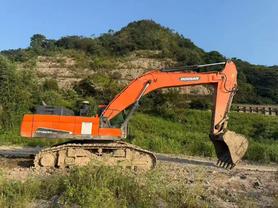 Buy Doosan DH500 Used Excavator / 2 Buy Doosan DH500 Used Excavator / 2