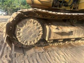 Buy Caterpillar 320D Used Excavator / 3 Buy Caterpillar 320D Used Excavator / 3