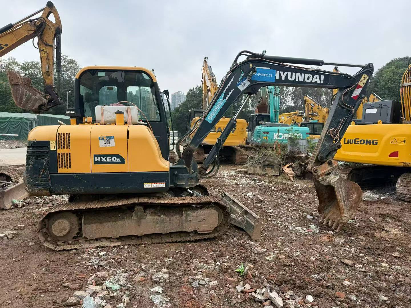 Buy Hyundai HX60 Used Excavator / 1