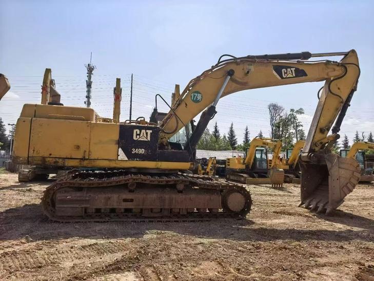 Buy Caterpillar 349E Used Excavator / 1