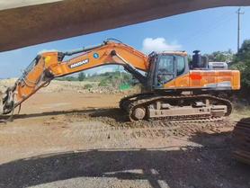 Buy Doosan DX520LC Used Excavator / 2 Buy Doosan DX520LC Used Excavator / 2