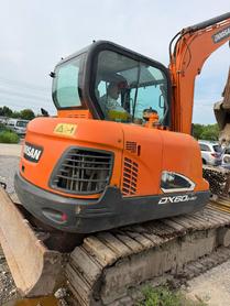 Buy Doosan DH60 Used Excavator / 4 Buy Doosan DH60 Used Excavator / 4