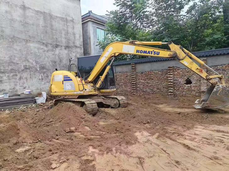 Buy Komatsu PC70 Used Excavator / 1