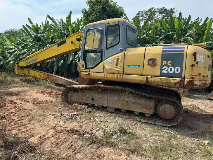 Buy Komatsu PC200-7 Used Excavator / 1