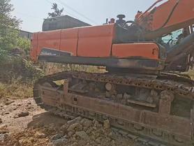 Buy Doosan DX520LC Used Excavator / 4 Buy Doosan DX520LC Used Excavator / 4