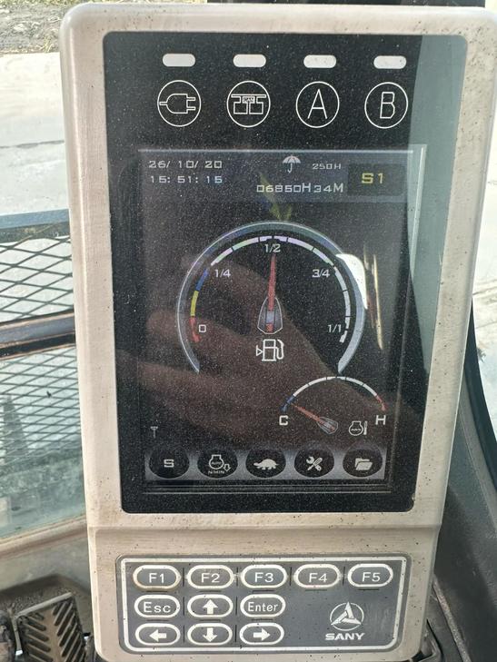 Buy Sany SY245H Used Excavator / 1