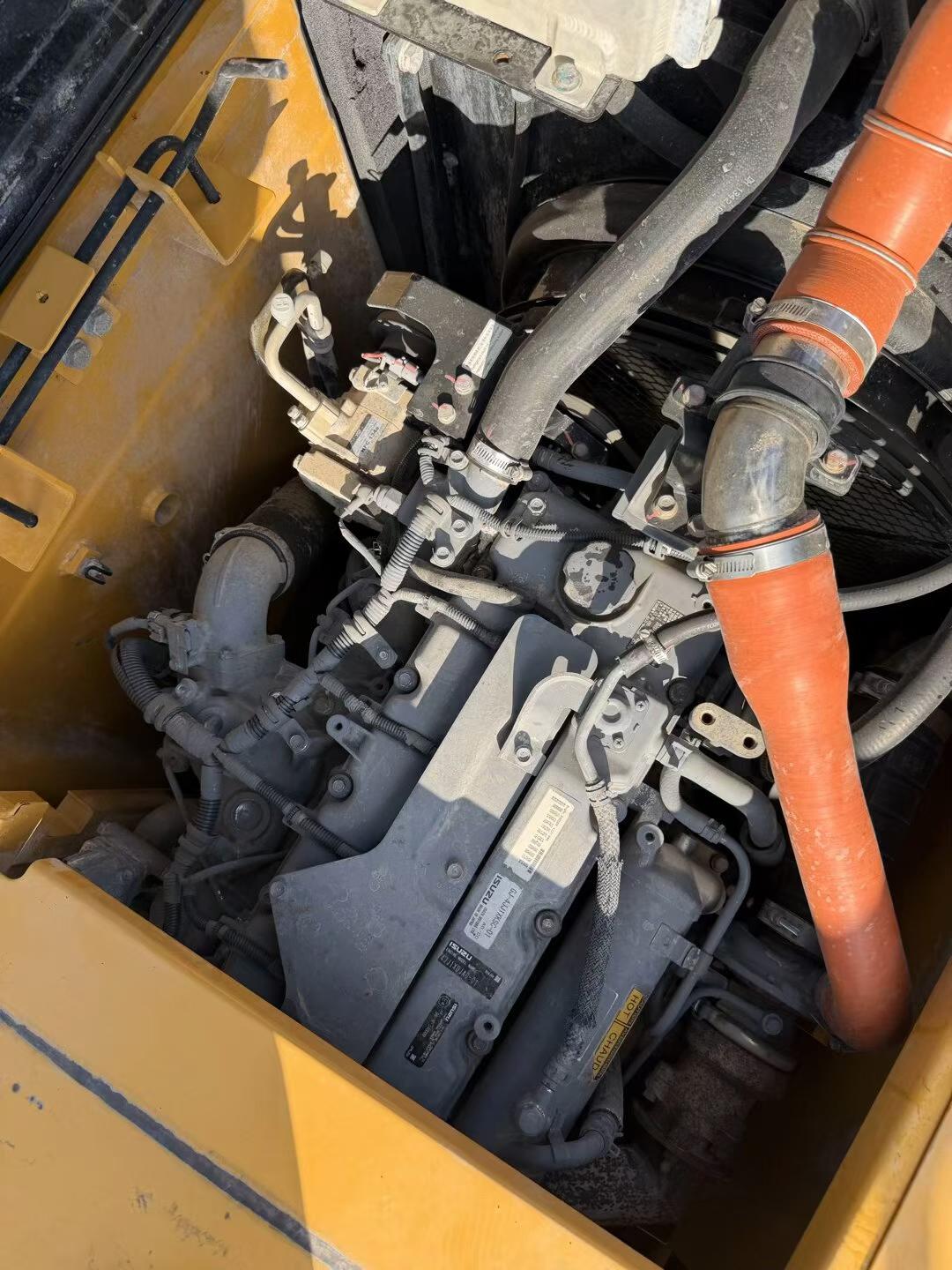 شراء حفارة Sany SY135C مستعملة / 8
