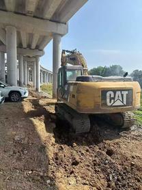Buy Caterpillar 320D Used Excavator / 2 Buy Caterpillar 320D Used Excavator / 2