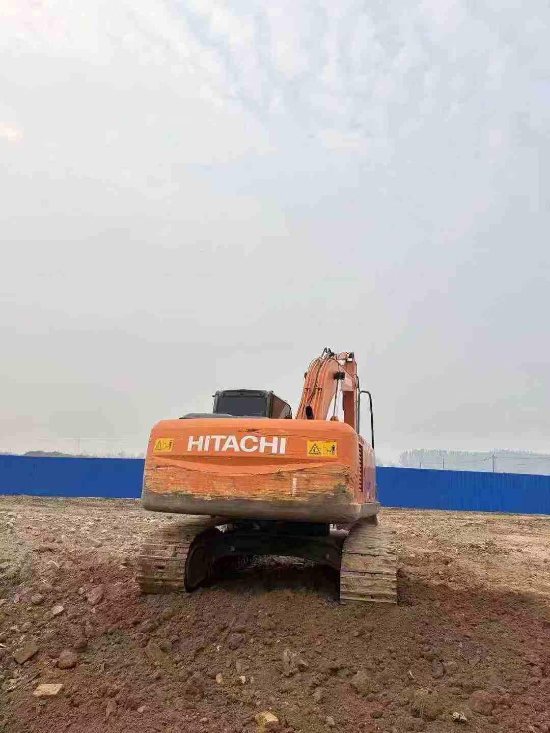 Buy Hitachi EX210 Used Excavator / 2