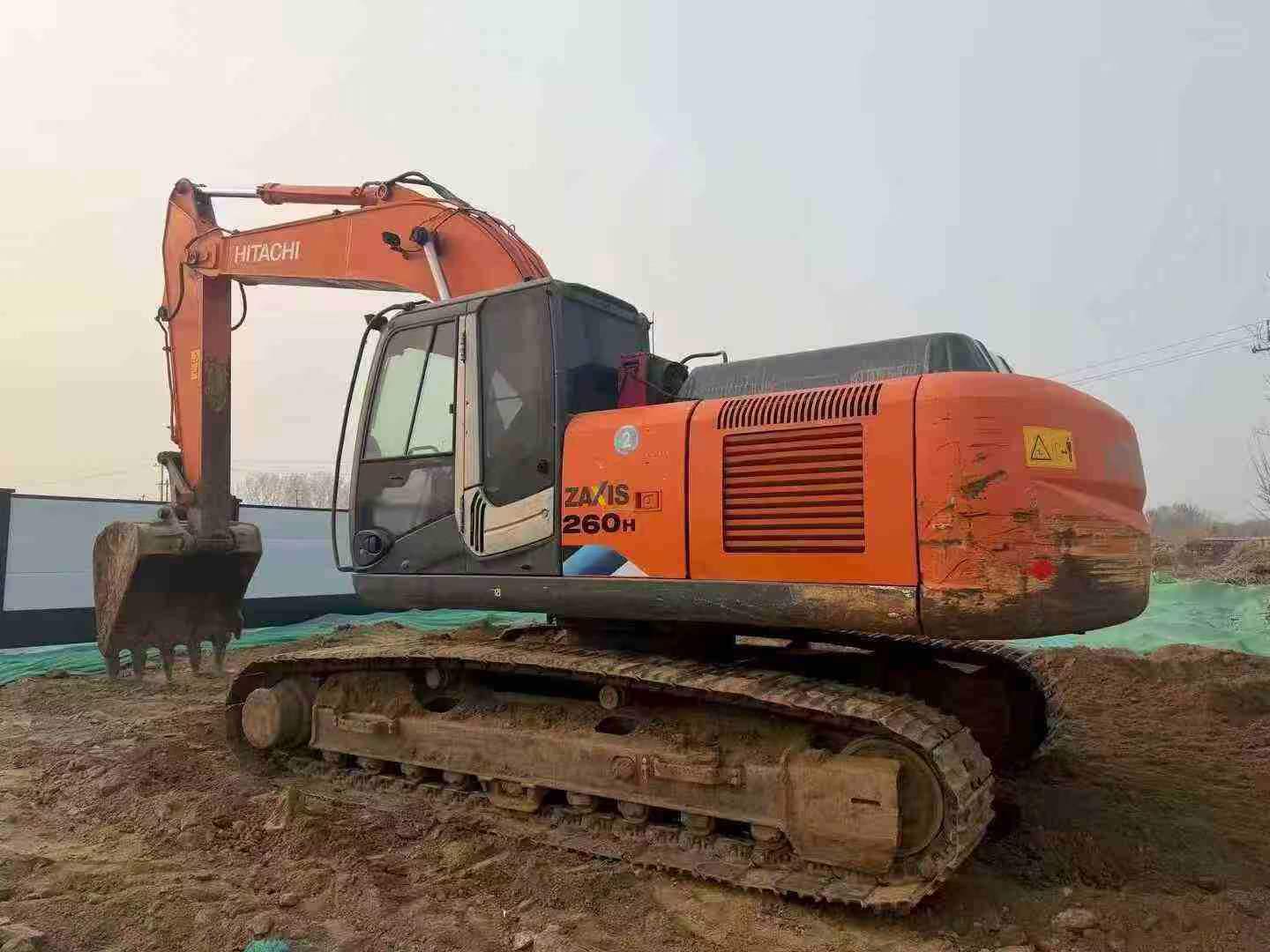 Buy Hitachi ZX260-3G Used Excavator / 1