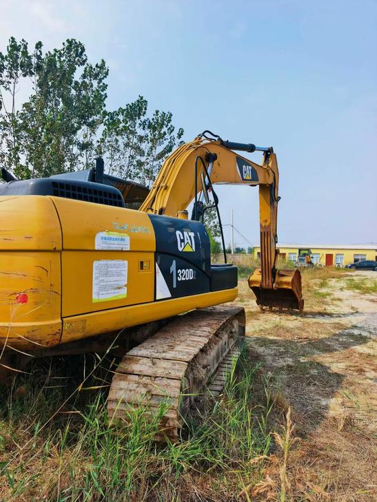 Buy Caterpillar 320D Used Excavator / 1