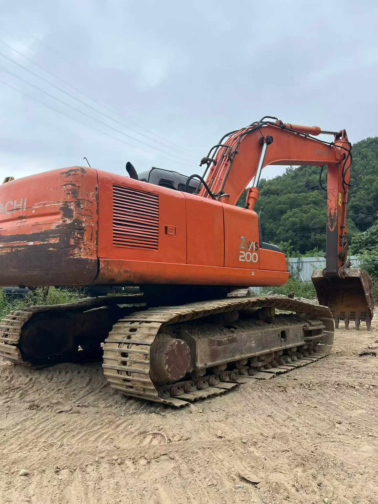 Buy Hitachi ZX200-6 Used Excavator / 2 Buy Hitachi ZX200-6 Used Excavator / 2
