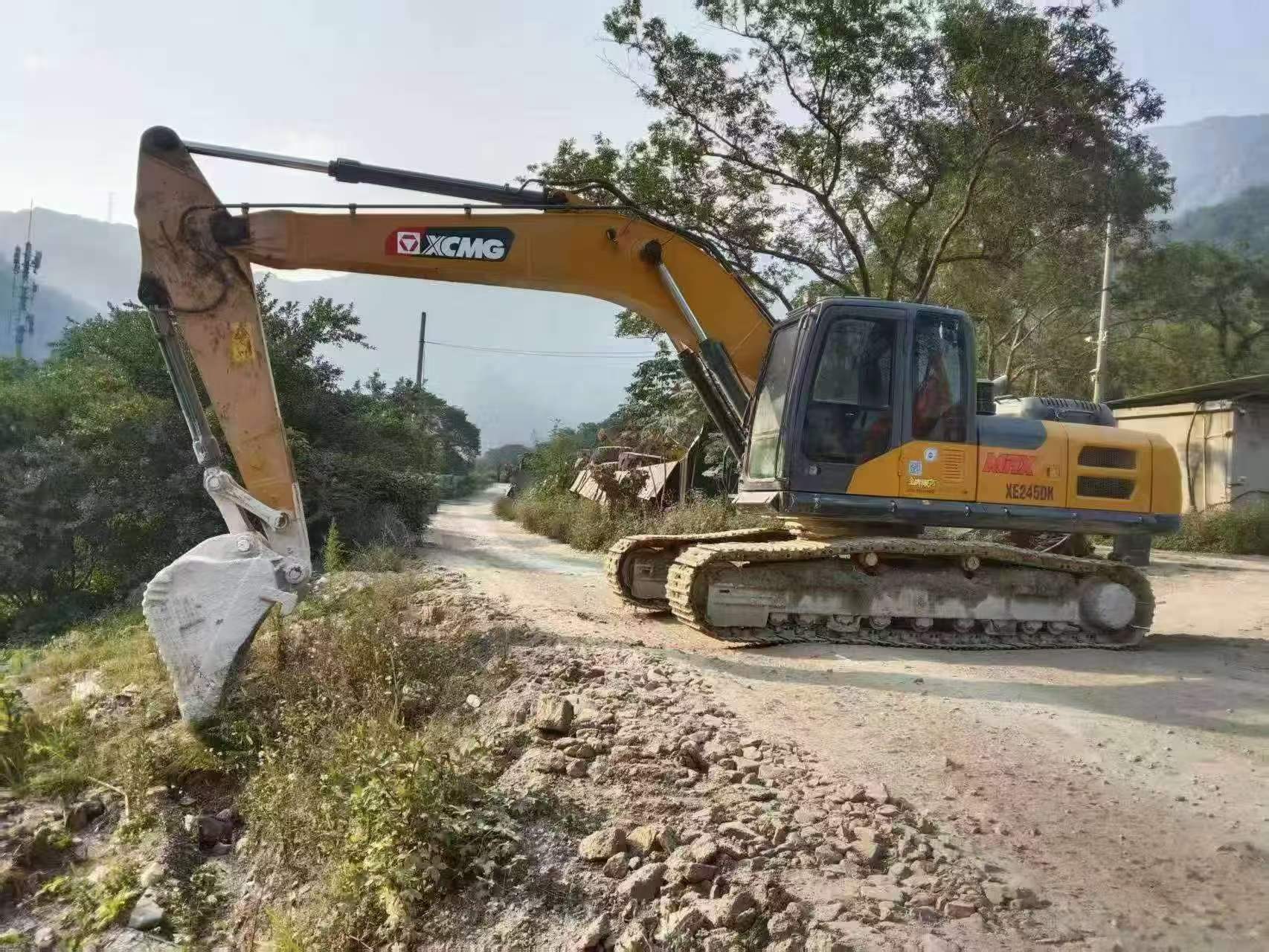 شراء XCMG XE245DK مستعمل حفارة