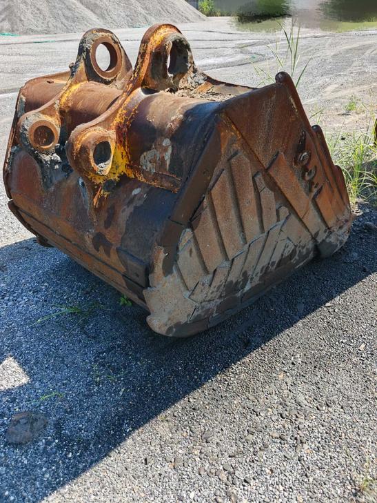 Buy Komatsu Used Excavator / 1