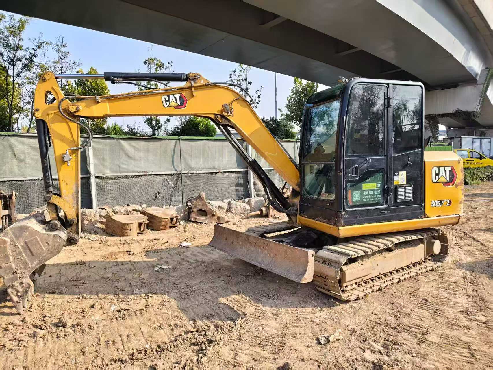 Buy Caterpillar 305.5 Used Excavator / 1