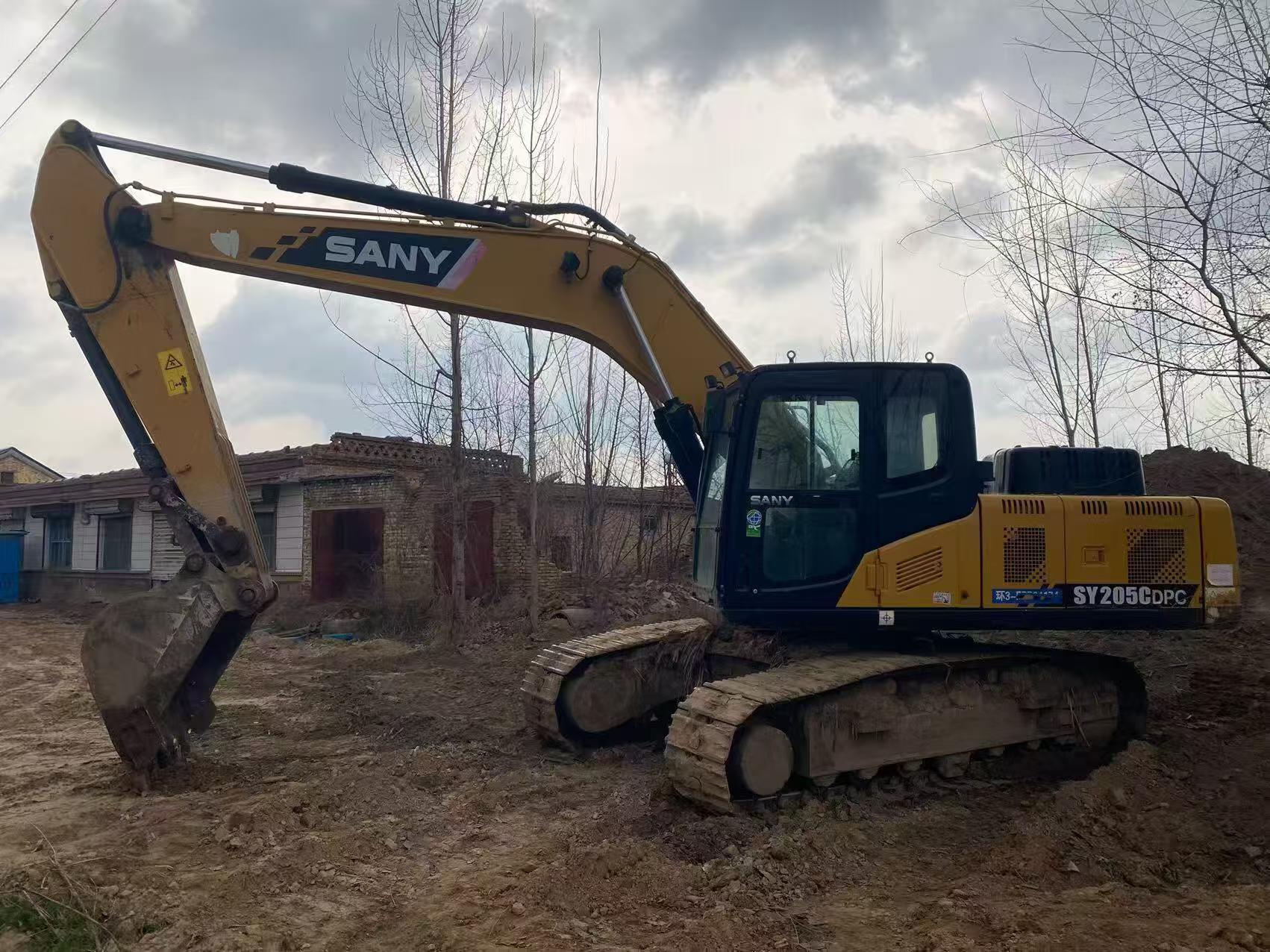 Buy Sany SY205C Used Excavator / 2 Buy Sany SY205C Used Excavator / 2