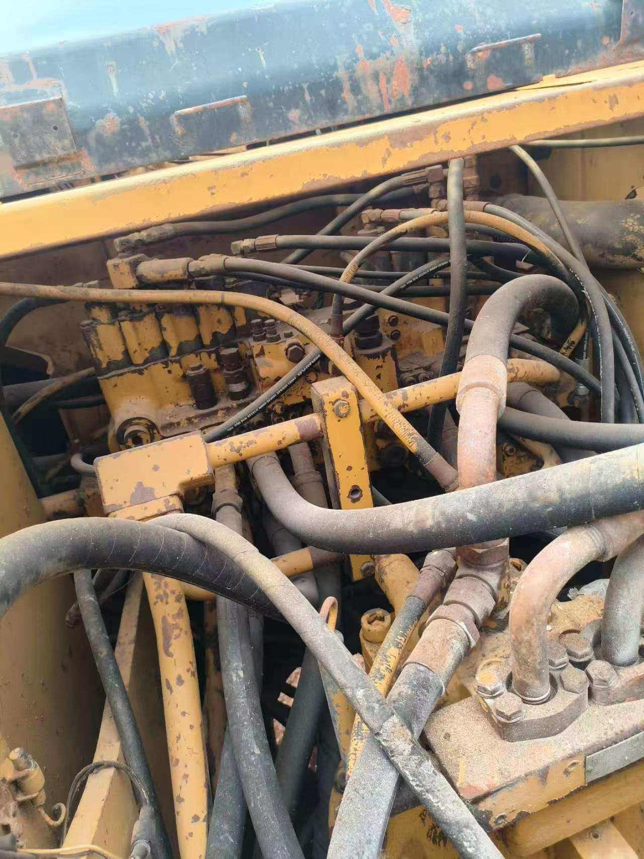 Buy Caterpillar 320V2 Used Excavator / 6 Buy Caterpillar 320V2 Used Excavator / 6