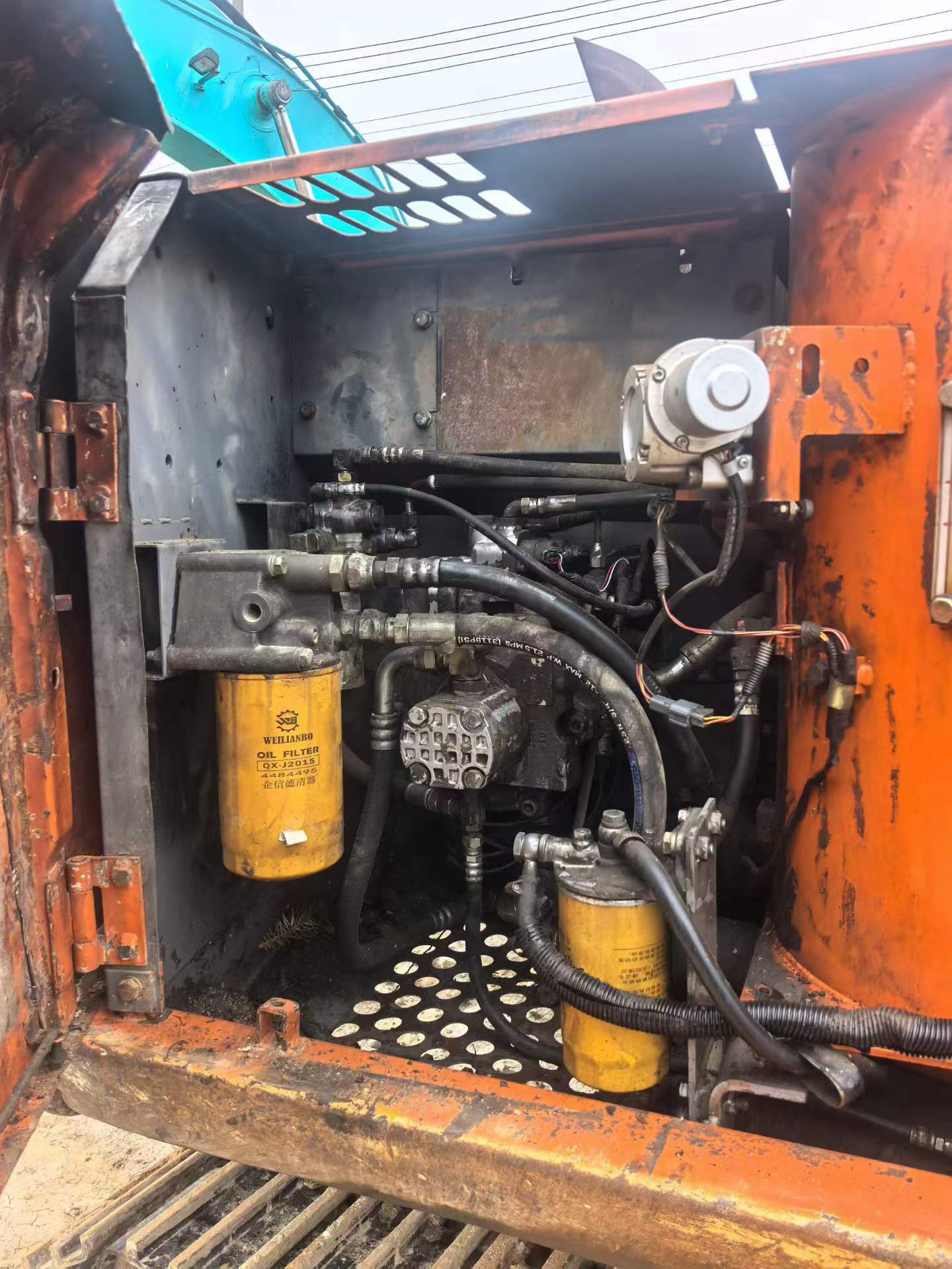 Buy Hitachi EX120-6 Used Excavator / 4 Buy Hitachi EX120-6 Used Excavator / 4