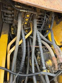 Buy Komatsu PC200 Used Excavator / 8 Buy Komatsu PC200 Used Excavator / 8