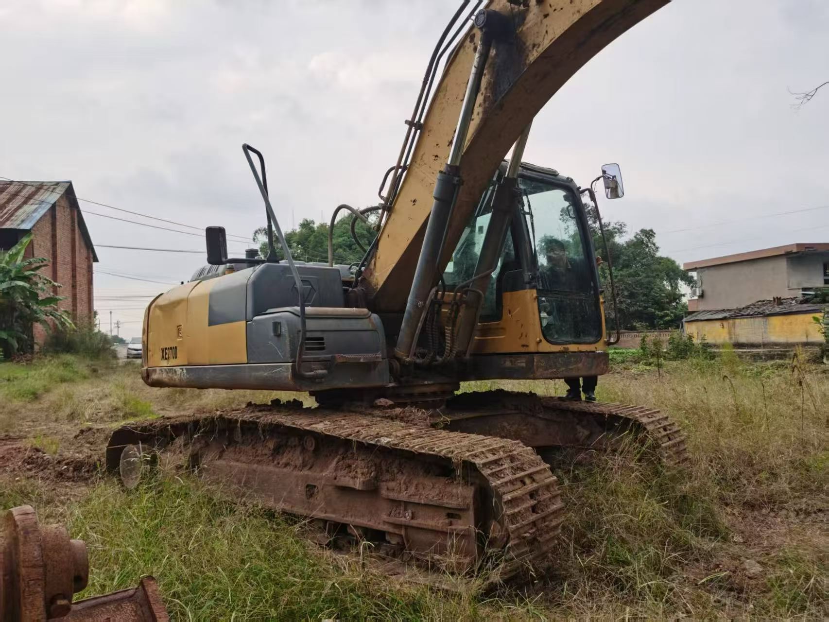 Buy XCMG XE215 Used Excavator / 1