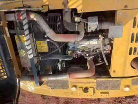 Buy XCMG XE135B Used Excavator / 4 Buy XCMG XE135B Used Excavator / 4