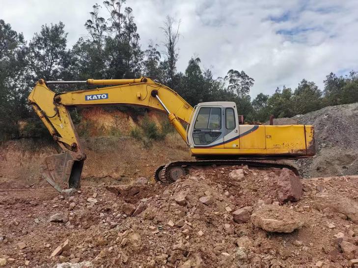 Buy Kato Used Excavator / 1