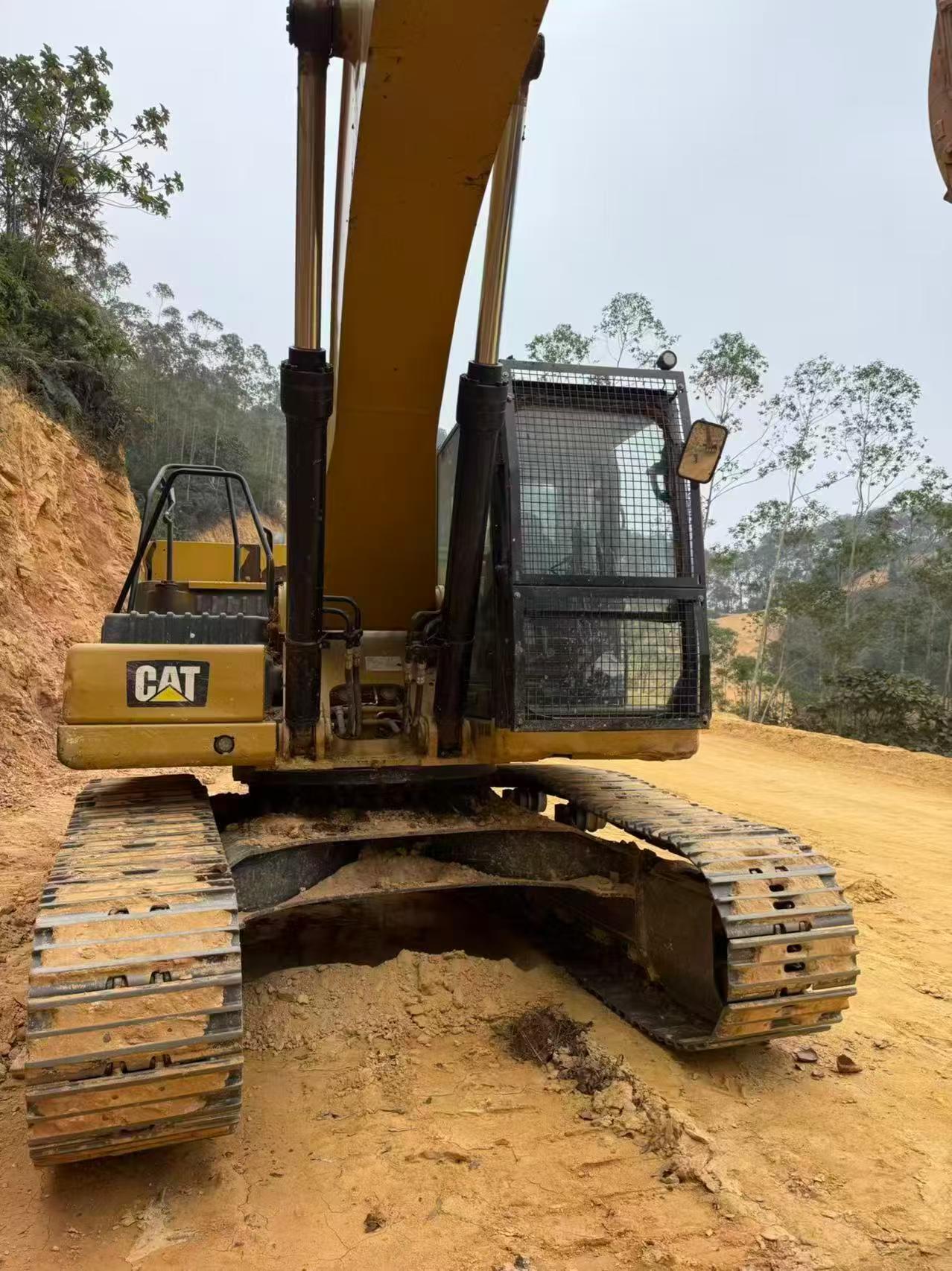Buy Caterpillar 330B Used Excavator / 3 Buy Caterpillar 330B Used Excavator / 3