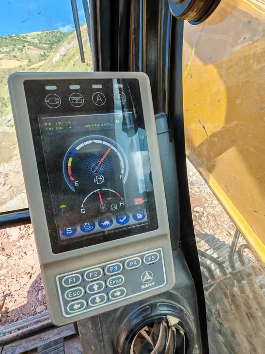 Buy Sany SY135 Used Excavator / 1
